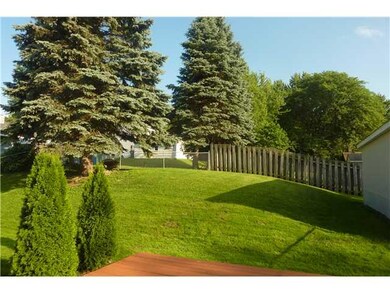 Yard/Garden Fully fenced back yard