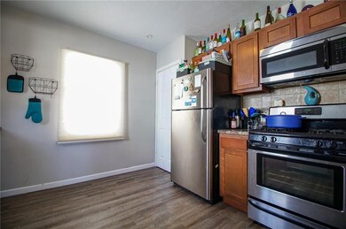 3517 37th St, Des Moines, IA 50310 - photo 6