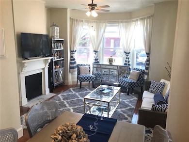 46 Lee Ave unit 1, Newport, RI 02840 - photo 3