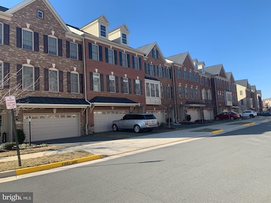 22579 Windsor Locks Square, Ashburn, VA 20148 - photo 3