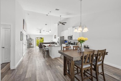 Dining/Kitchen