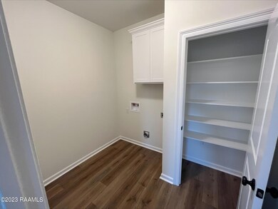SI138 Laundry Room