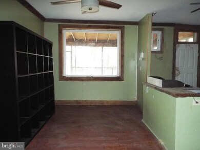 5215 Ivanhoe Ave, Baltimore, MD 21212 - photo 5