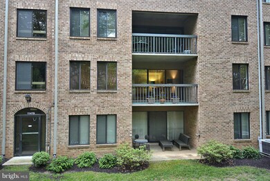11419 Commonwealth Dr unit 102, Rockville, MD 20852 - photo 2