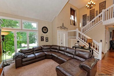 6966 Suzanne Ct, Schenectady, NY 12303 - photo 4