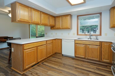 45122 27th St-107