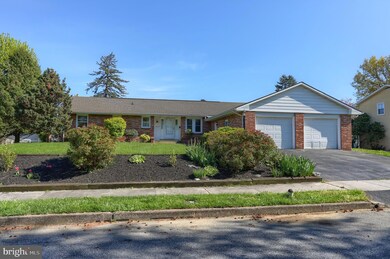 968 E Walnut St, Palmyra, PA 17078 - photo 2