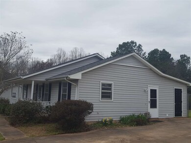 328 Crest Dr, Inman, SC 29349 - photo 3