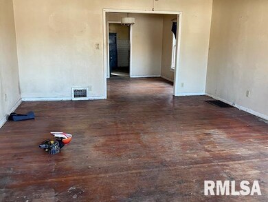 2810 E Keys Ave unit 1, Springfield, IL 62702 - photo 3