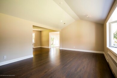 07_Living Room