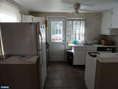 1354 East Ave, Abington, PA 19001 - photo 4