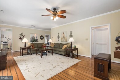 7110 Radford Dr, Fredericksburg, VA 22407 - photo 4