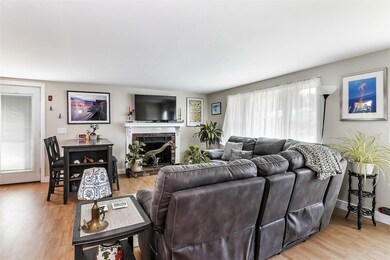 006-photo--8482268