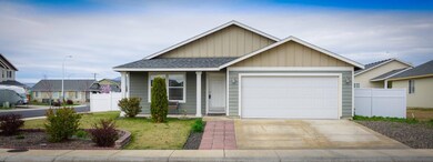 1 701 Cascade Ave.jpg