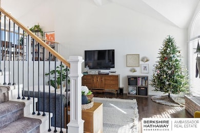 523 S 158th St, Omaha, NE 68118 - photo 3