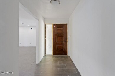 04-Foyer