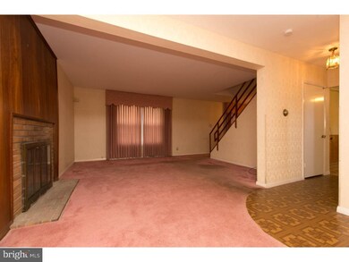 433 Linden Cir, Lafayette Hill, PA 19444 - photo 4