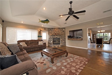 404 Dupont Cir, Howey In the Hills, FL 34737 - photo 3