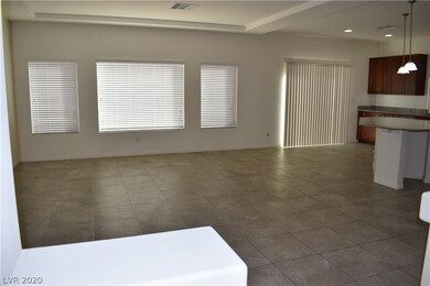7228 Puffer Lake Ct, Las Vegas, NV 89118 - photo 4