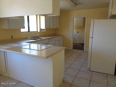 023-269196 Kitchen 1