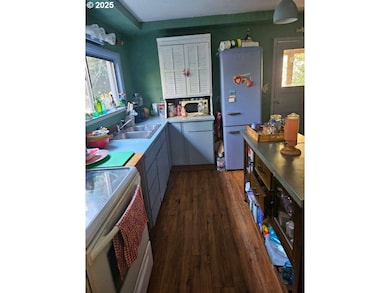 63400 Flanagan Rd, Coos Bay, OR 97420 - photo 4