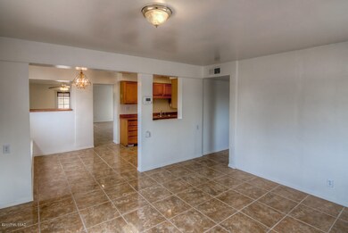 4656 E 14th St, Tucson, AZ 85711 - photo 5