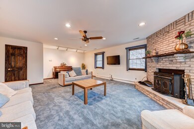 17 Naomi Ln, Chalfont, PA 18914 - photo 3