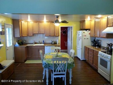 922 Dimmick St, Scranton, PA 18519 - photo 5