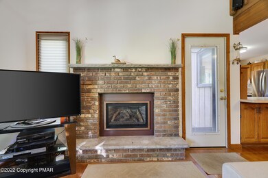 108 Spruce Ln, Bushkill, PA 18324 - photo 7