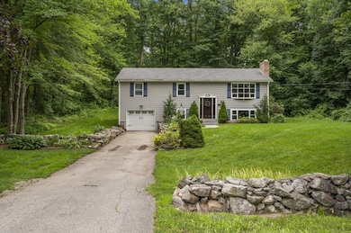 19 Quaker Hwy, Uxbridge, MA 01569 - photo 2