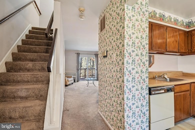 3483 Bruton Parish Way, Silver Spring, MD 20904 - photo 5