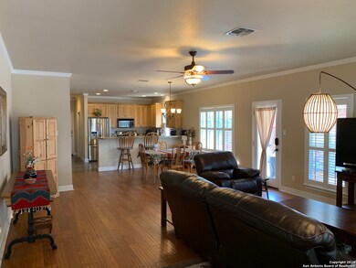 2230 Gruene Lake Dr, New Braunfels, TX 78130 - photo 6