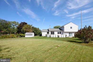 16000 Julie Ln, Laurel, MD 20707 - photo 2