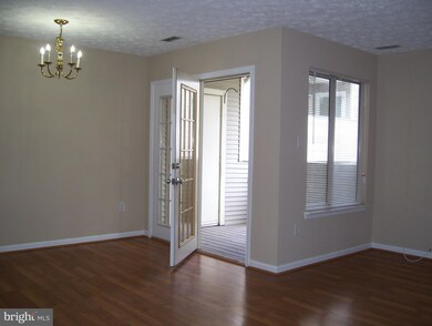 2137 Wainwright Ct unit 1D, Frederick, MD 21702 - photo 2