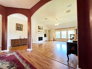 8827 Aberdeen Oaks Dr, Houston, TX 77095 - photo 5