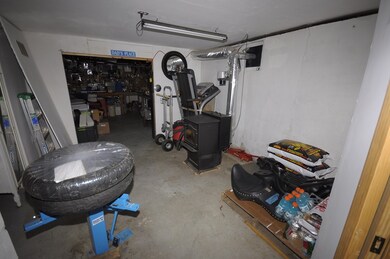 8 Rockwell Ave, Dracut, MA 01826 - photo 6