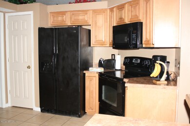 11051 Lydia Estates Dr E, Jacksonville, FL 32218 - photo 7