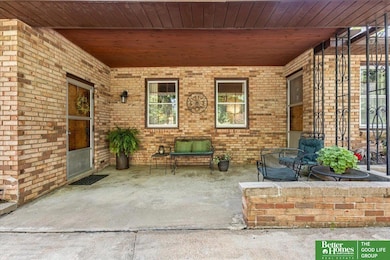 9674 N 30th St, Omaha, NE 68112 - photo 7