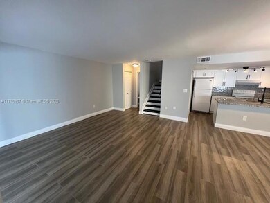 6855 SW 45th Ln unit 11, Miami, FL 33155 - photo 3