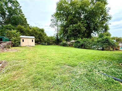 3140 Taylor Dr, Clarksville, IN 47129 - photo 4