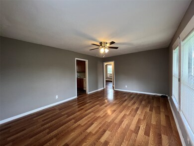 4623 Perry St, Houston, TX 77021 - photo 3