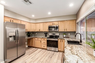 Kitchen w/ss appliances
