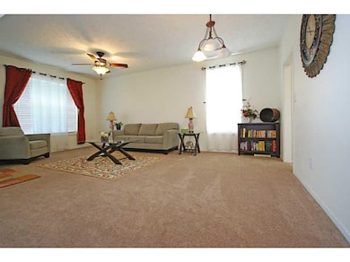 10043 Sanger Dr, Fishers, IN 46038 - photo 6