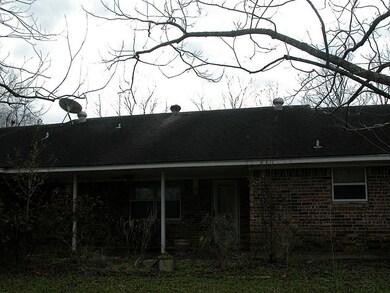 301 Twin Ln, Rosenberg, TX 77471 - photo 2