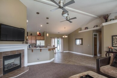 3255 Capricorn Way, Redding, CA 96002 - photo 5