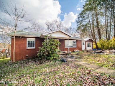 120 Scenic Dr, Sevierville, TN 37862 - photo 2