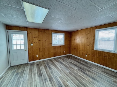 2104 Grand Ave, Muscatine, IA 52761 - photo 4