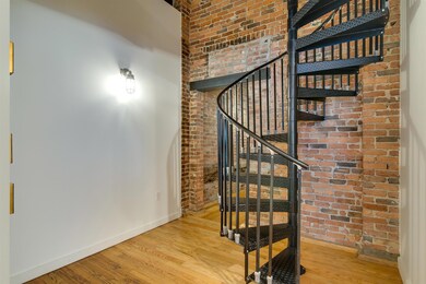 Very downtown chic infused with uptown luxury.