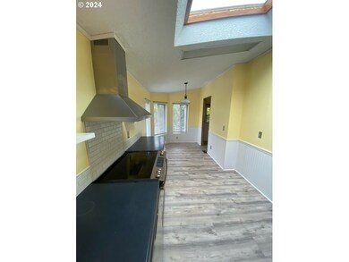 1307 S Water St unit 96, Silverton, OR 97381 - photo 3