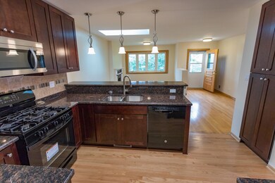 4340 Scott St, Schiller Park, IL 60176 - photo 5